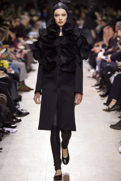 Look 24